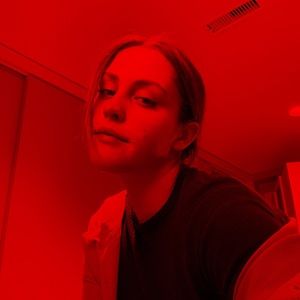 Meet your Posher, Olivia